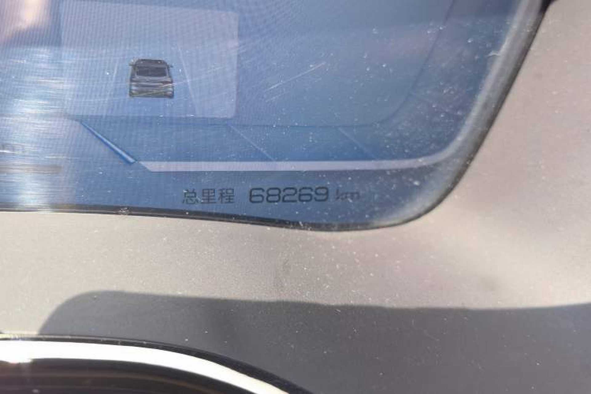 Used BYD Han 2022 EV Genesis Edition 715KM Front-Wheel-Drive Prestige Model Odometer Close Up