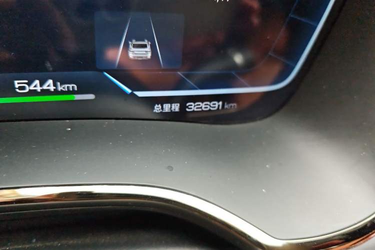 Used BYD Han 2022 EV Genesis Edition 610KM All-Wheel Drive Premium Model Odometer Close Up