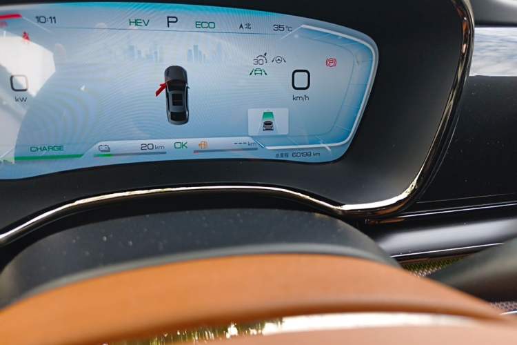Used BYD Han 2022 DM-i 121KM Luxury Model Odometer Close Up