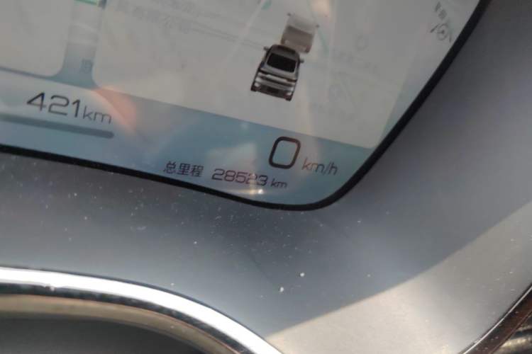 Used BYD Han 2022 DM-p 202km Four-Wheel Drive Flagship Model Odometer Close Up