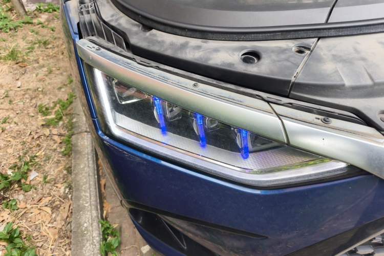 Used BYD Han 2022 DM-p 202km Four-Wheel Drive Flagship Model Right Front Headlight