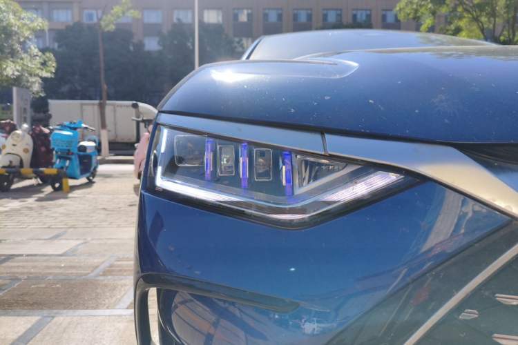 Used BYD Han 2022 DM-i 121KM Luxury Model Right Front Headlight