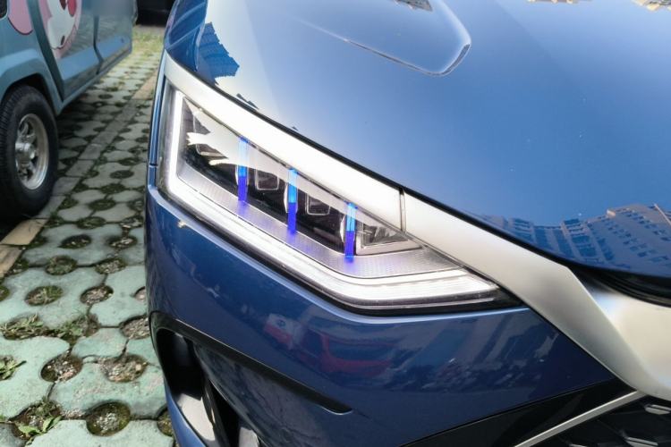 Used BYD Han 2022 DM-i 121KM Prestige Model Right Front Headlight