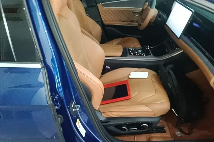 Used BYD Han 2022 EV Genesis Edition 610KM All-Wheel Drive Premium Model Right Front Seat