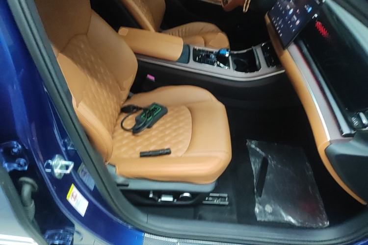 Used BYD Han 2022 EV Genesis Edition 610KM All-Wheel Drive Premium Model Right Front Seat