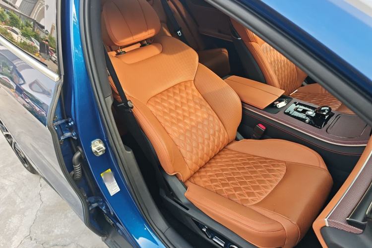 Used BYD Han 2022 EV Genesis Edition 610KM All-Wheel Drive Premium Model Right Front Seat