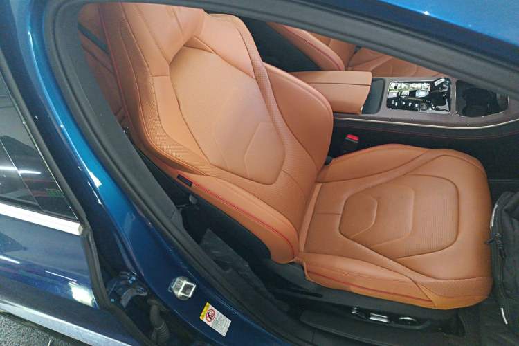 Used BYD Han 2022 EV Genesis Edition 715 km Front-Wheel-Drive Flagship Model Right Front Seat