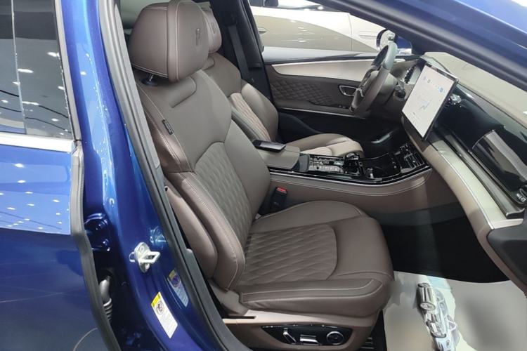 Used BYD Han 2022 DM-i 121KM Prestige Model Right Front Seat