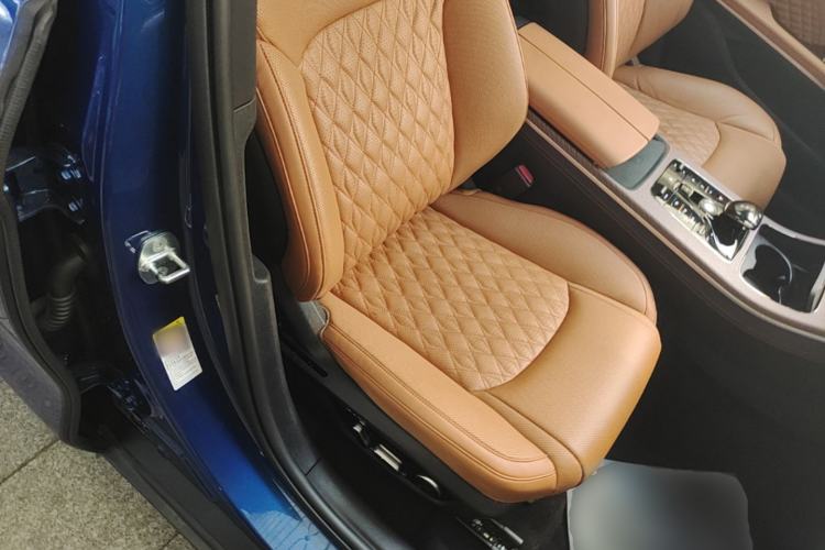 Used BYD Han 2022 DM-i 121KM Luxury Model Right Front Seat