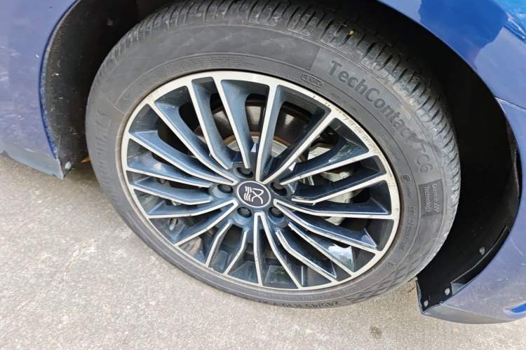 Used BYD Han 2022 DM-i 121KM Luxury Model Right Front Wheel Hub