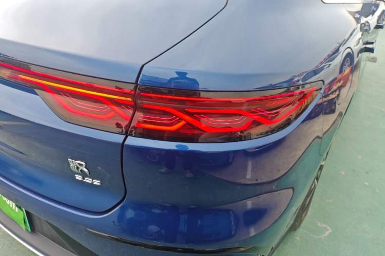 Used BYD Han 2022 EV Genesis Edition 610KM All-Wheel Drive Premium Model Right Rear Taillight