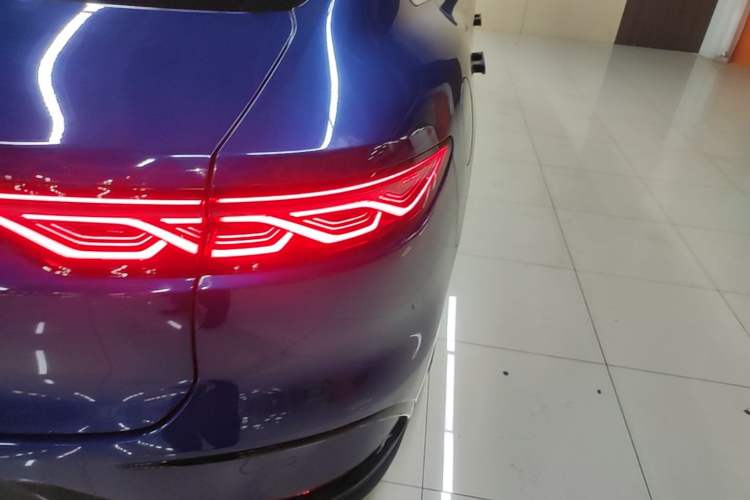 Used BYD Han 2022 EV Genesis Edition 610KM All-Wheel Drive Premium Model Right Rear Taillight