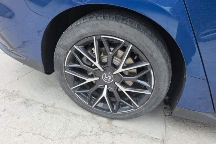 Used BYD Han 2022 EV Genesis Edition 610KM All-Wheel Drive Premium Model Right Rear Wheel Hub