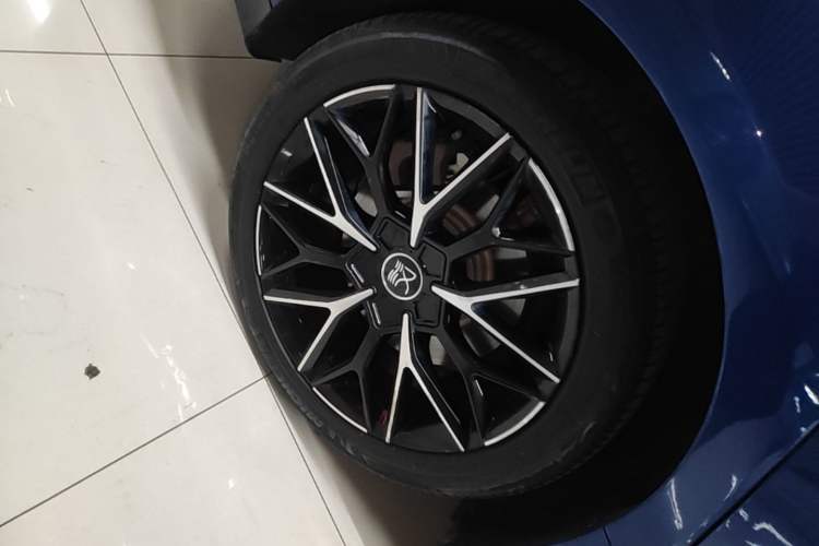 Used BYD Han 2022 EV Genesis Edition 610KM All-Wheel Drive Premium Model Right Rear Wheel Hub