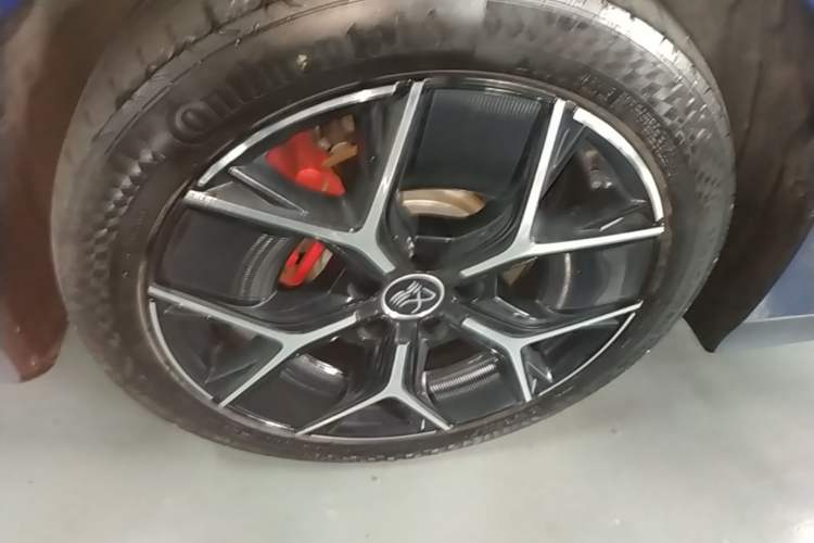 Used BYD Han 2022 EV Genesis Edition 715 km Front-Wheel-Drive Flagship Model Right Rear Wheel Hub