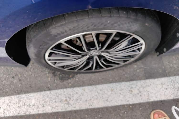 Used BYD Han 2022 DM-i 121KM Luxury Model Right Rear Wheel Hub