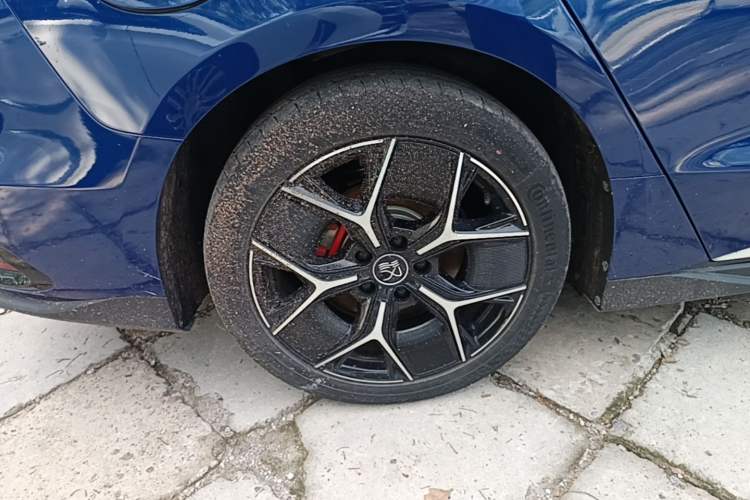 Used BYD Han 2022 EV Genesis Edition 715KM Front-Wheel-Drive Prestige Model Right Rear Wheel Hub