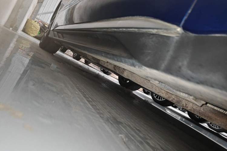 Used BYD Han 2022 DM-i 242km Flagship Model Right Side Sill