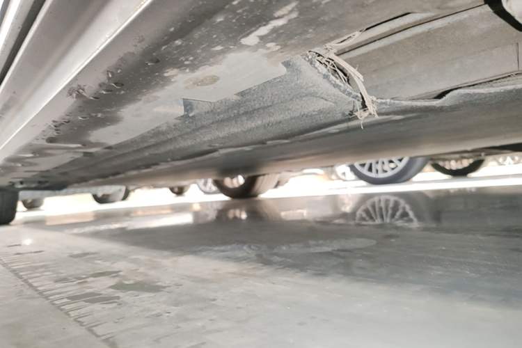 Used BYD Han 2022 EV Genesis Edition 610KM All-Wheel Drive Premium Model Right Side Sill