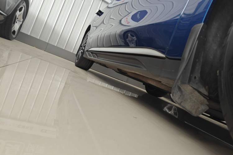 Used BYD Han 2022 DM-i 121KM Luxury Model Right Side Sill