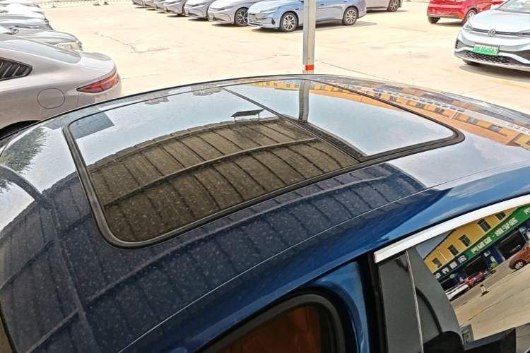Used BYD Han 2022 DM-i 242km Flagship Model Roof