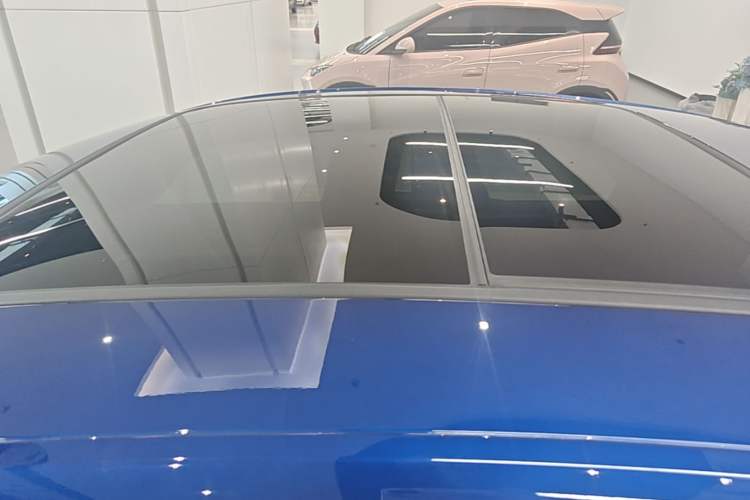 Used BYD Han 2022 EV Genesis Edition 715KM Front-Wheel-Drive Prestige Model Roof