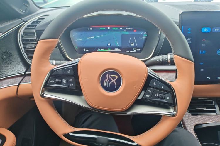 Used BYD Han 2022 EV Genesis Edition 610KM All-Wheel Drive Premium Model Steering Wheel