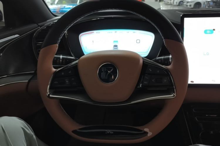 Used BYD Han 2022 EV Genesis Edition 715KM Front-Wheel-Drive Prestige Model Steering Wheel