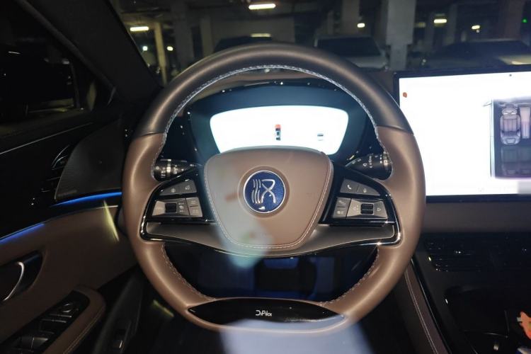 Used BYD Han 2022 DM-i 121KM Luxury Model Steering Wheel