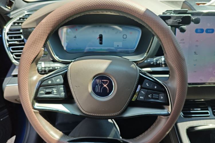 Used BYD Han 2022 EV Genesis Edition 610KM All-Wheel Drive Premium Model Steering Wheel