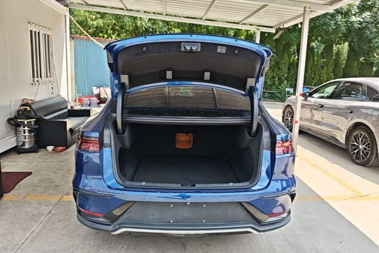 Used BYD Han 2022 DM-i 242km Flagship Model Trunk