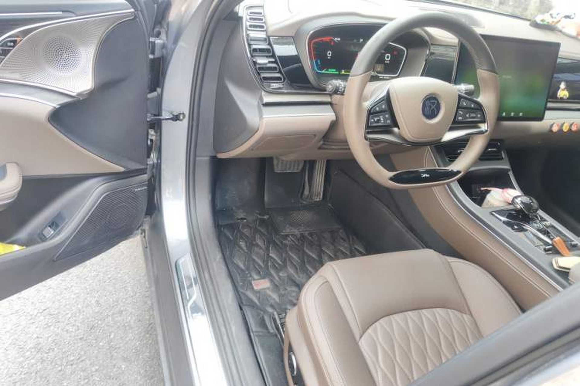 Used BYD Han 2022 DM-i 121KM Luxury Model Driver Seat