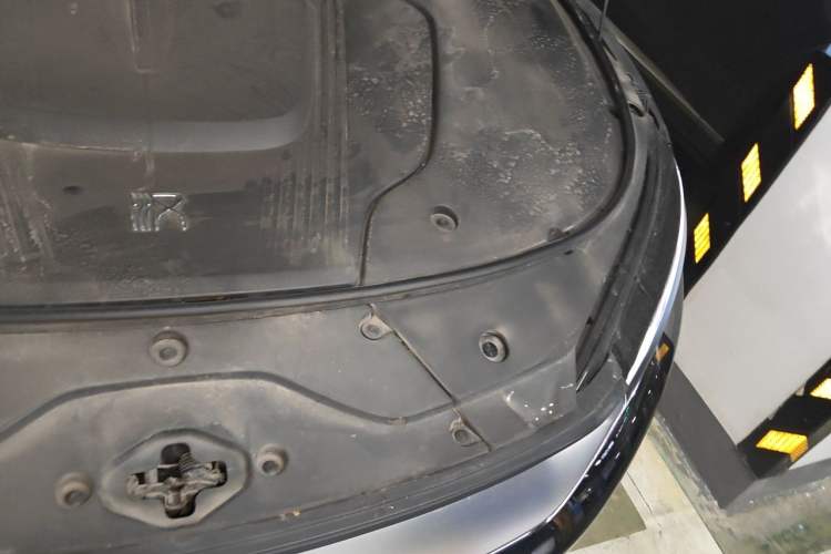 Used BYD Han 2022 EV Genesis Edition 715KM Front-Wheel-Drive Prestige Model Engine Bay Left