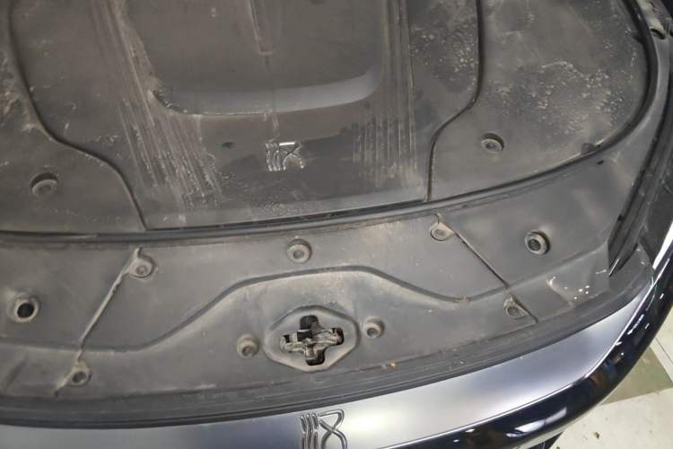 Used BYD Han 2022 EV Genesis Edition 715KM Front-Wheel-Drive Prestige Model Engine Bay