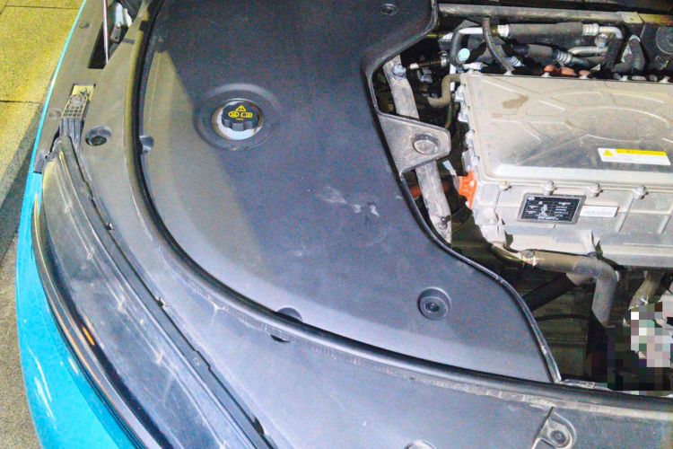 Used BYD Han 2022 EV Genesis Edition 715 km Front-Wheel-Drive Flagship Model Engine Bay Right