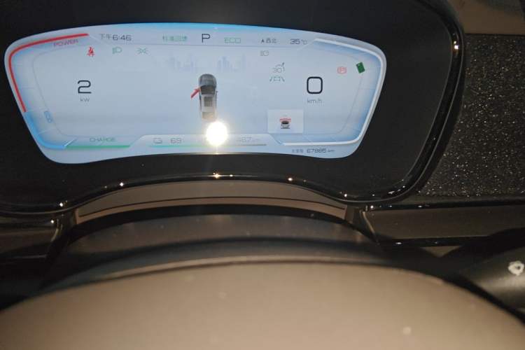 Used BYD Han 2022 EV Genesis Edition 715KM Front-Wheel-Drive Prestige Model Odometer Close Up