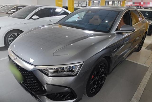 Used BYD Han 2022 DM-i 242km Flagship Model