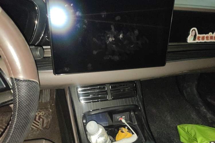 Used BYD Han 2022 DM-i 121KM Prestige Model Audio And AC Panel