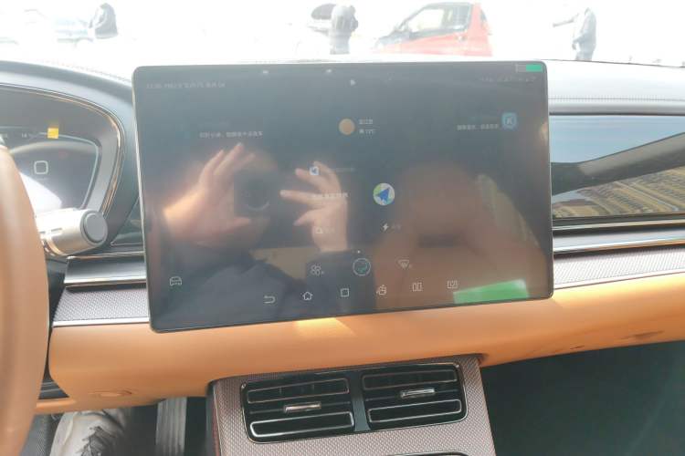 Used BYD Han 2022 EV Genesis Edition 715 km Front-Wheel-Drive Flagship Model Audio And AC Panel