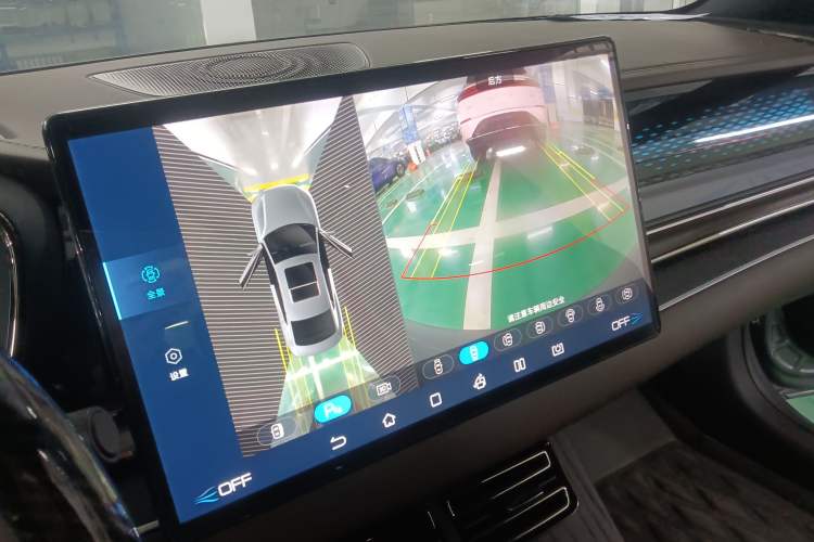 Used BYD Han 2022 DM-i 121KM Luxury Model Audio And AC Panel