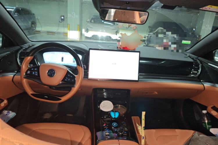 Used BYD Han 2022 DM-i 121KM Prestige Model Center Console