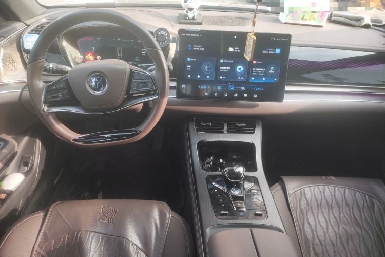 Used BYD Han 2022 DM-i 121KM Luxury Model Center Console