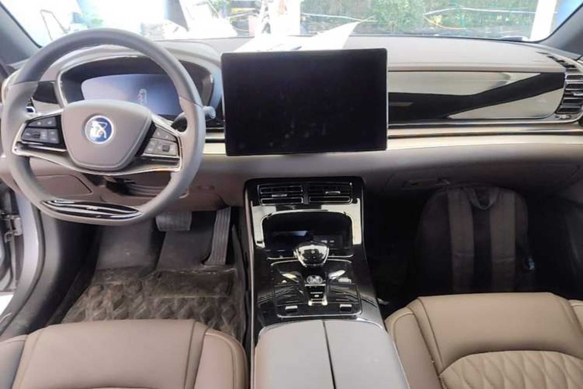 Used BYD Han 2022 DM-i 121KM Prestige Model Center Console