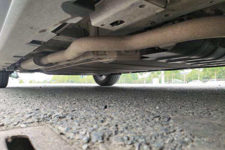 Used BYD Han 2022 DM-i 121KM Prestige Model Chassis Front Right