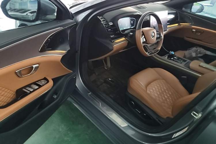Used BYD Han 2022 EV Genesis Edition 610KM All-Wheel Drive Premium Model Driver Seat