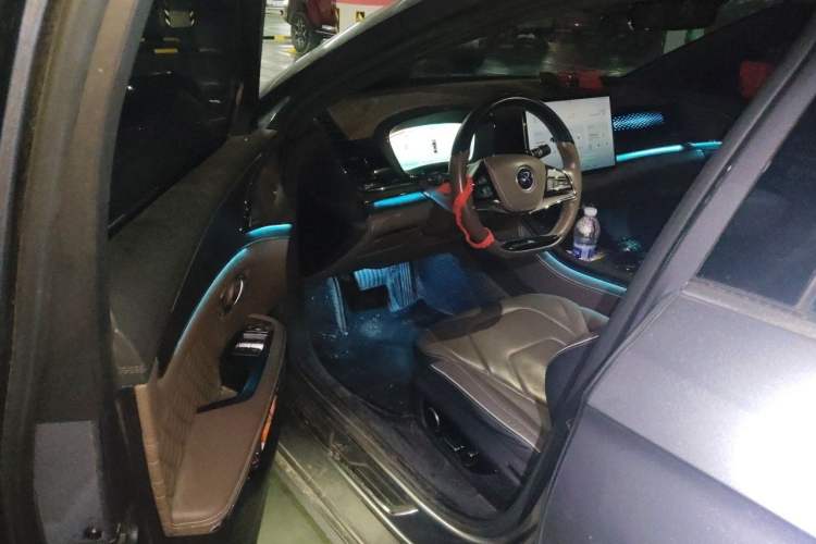 Used BYD Han 2022 DM-i 121KM Luxury Model Driver Seat