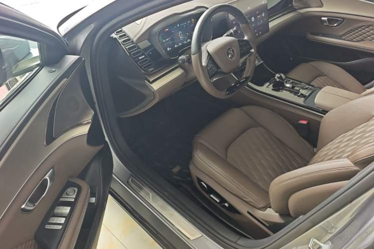 Used BYD Han 2022 DM-i 121KM Prestige Model Driver Seat