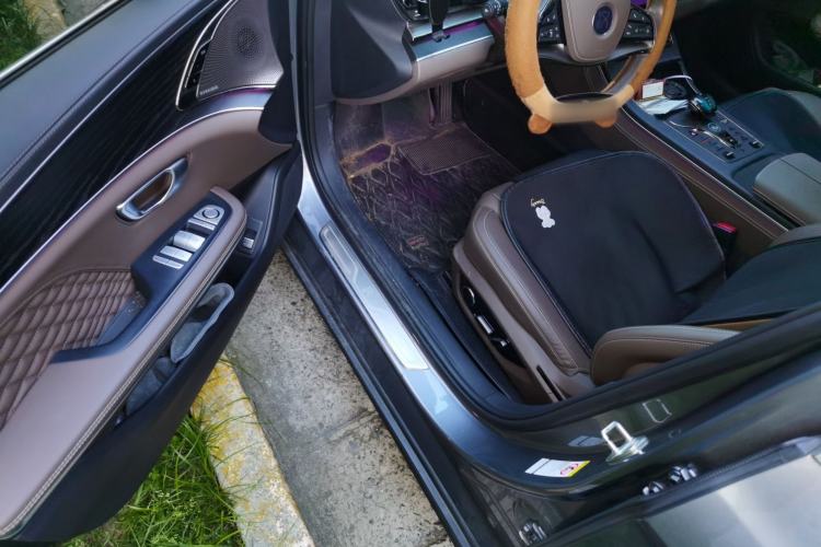 Used BYD Han 2022 DM-i 121KM Luxury Model Driver Seat