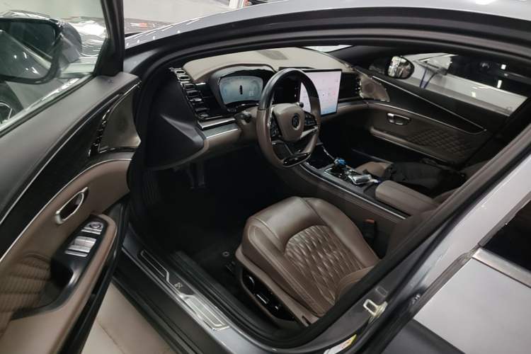 Used BYD Han 2022 EV Genesis Edition 715 km Front-Wheel-Drive Flagship Model Driver Seat