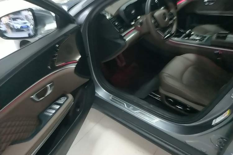 Used BYD Han 2022 DM-i 121KM Luxury Model Driver Seat